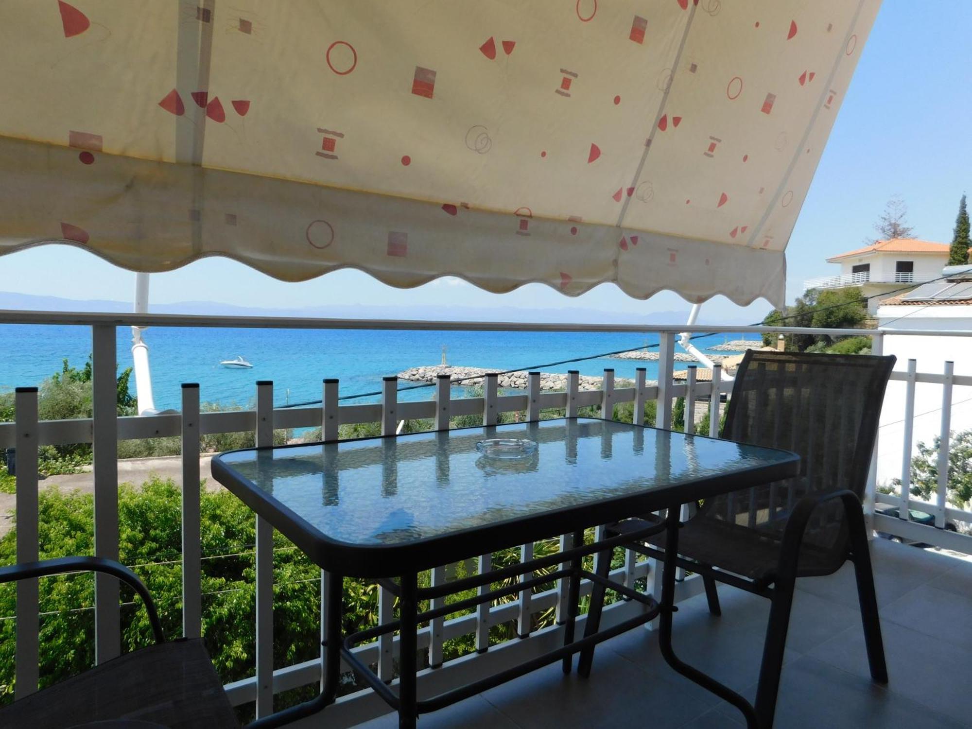 Marina'S Sea Home Каламата Экстерьер фото